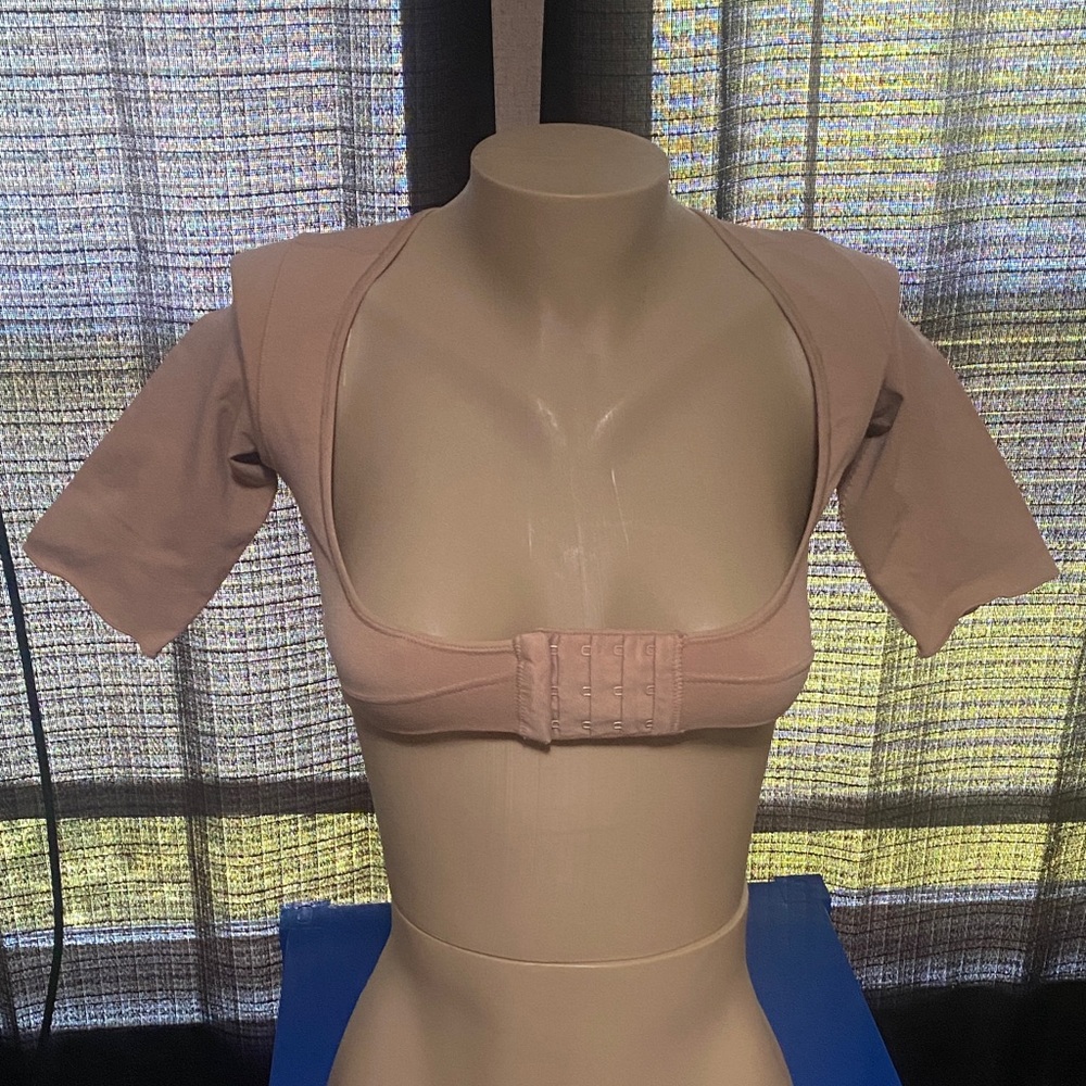 Leonisa Posture Bra - image 2